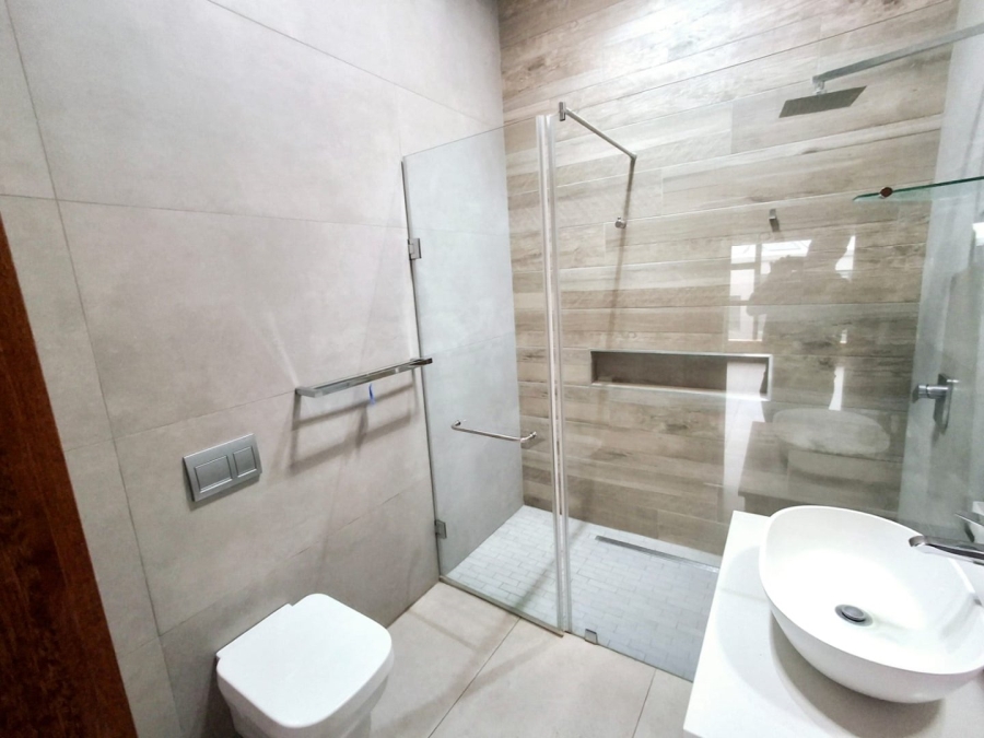 4 Bedroom Property for Sale in Heron Banks Golf Estate Free State